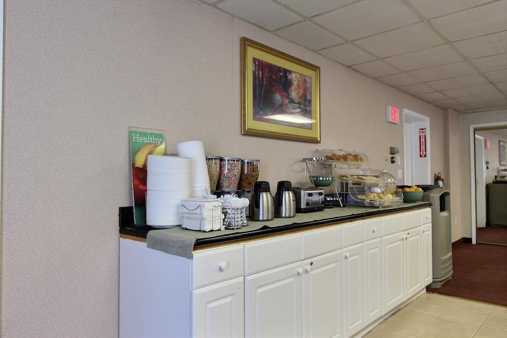Quality Inn & Suites Millville Exteriör bild